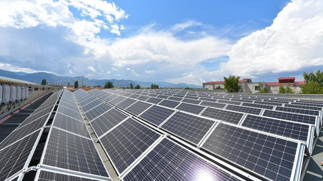 Rritet prodhimi i energjisë nga parqet fotovoltaike në Shqipëri