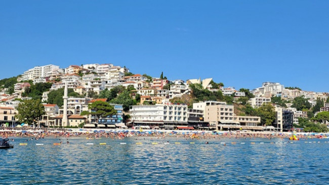 Diell dhe shi në Mal të Zi