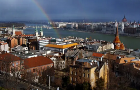 Hungari, shkarkohet shefi i motit për shkak të parashikimit të gabuar