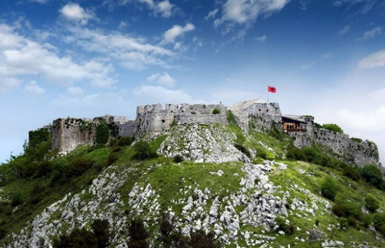 Mbi 60 mijë turistë vizituan Kalanë e Rozafës