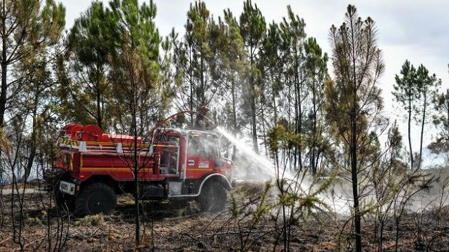 Francë, 3.400 hektarë sipërfaqe e gjelbër e shndërruar në hi nga zjarri në rajonin Gironde