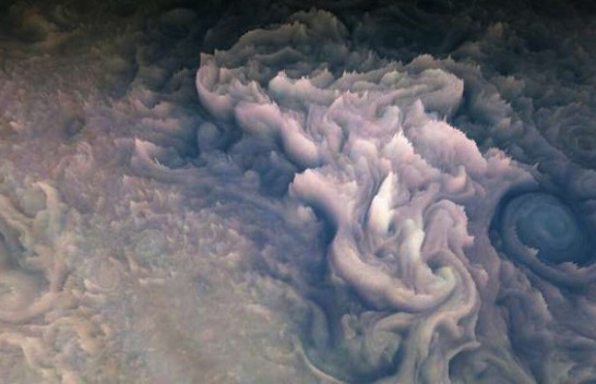 NASA publikon pamjet mahnitëse nga qielli i Jupiterit