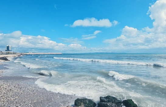 Mbi 1 milion turistë vizituan Durrësin këtë vit