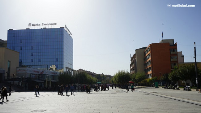 Vjeshtë por me temperatura verore në Kosovë