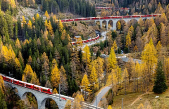 Treni më i gjatë i pasagjerëve udhëtoi në Alpet zvicerane