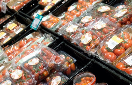 Riciklimi i plastikës një 'mit' ndërsa ambalazhimi po rritet