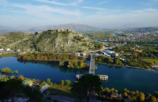 Kthjellime dhe rënie temperaturash, mësoni parashikimin e motit për këtë fillim jave në Shqipëri