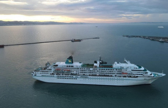 Mbërrin në Durrës për herë të parë anija turistike Amadea