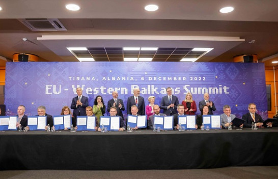 Nënshkruhet marrëveshja për uljen e tarifave të data roaming mes vendeve të BE-së dhe Ballkanit Perëndimor