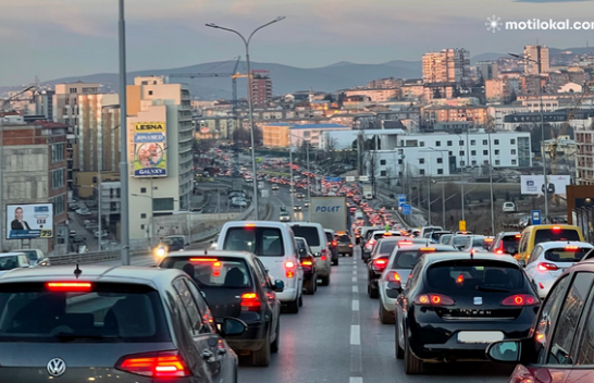 Mësoni sa karburant harxhon vetura kur nuk lëviz nga vendi