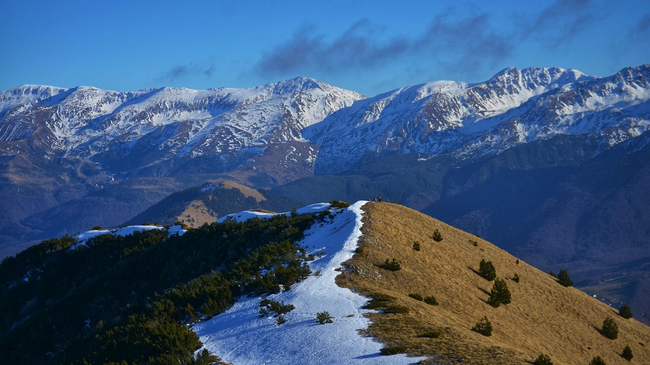 Viti ikën dhe vjen me temperatura pranverore në Kosovë