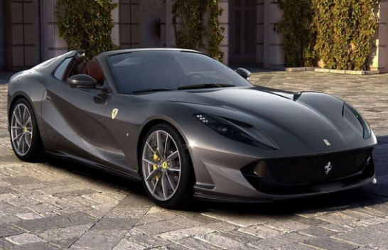 Ferrari pritet t'i prezanton katër modele të reja vitin 2023