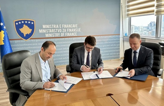 Nënshkruhet marrëveshja mbi 25 milionë euro për sigurinë e ujit në Kosovë