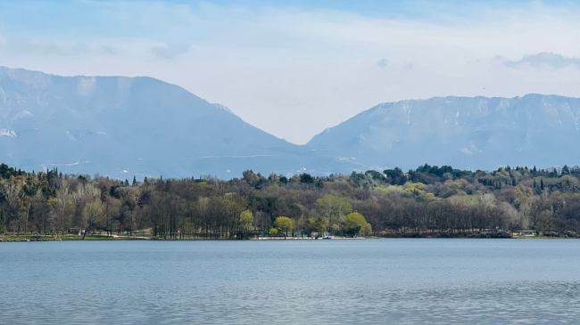 Mësoni si parashikohet moti sot dhe fundjavë në Shqipëri