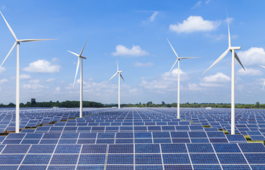 Ember: Era dhe dielli tani furnizojnë 12% të energjisë elektrike në botë
