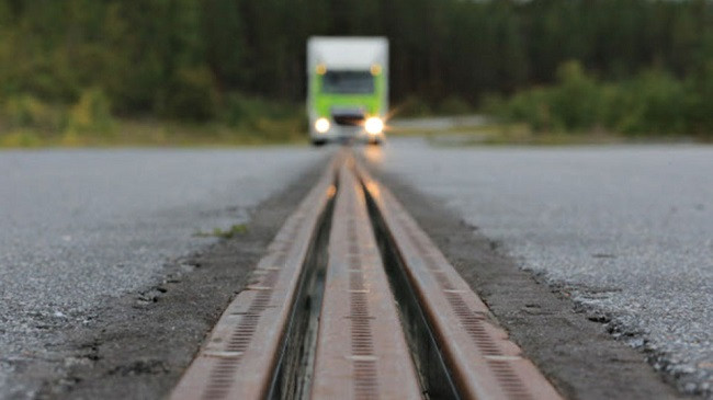 Suedia do të jetë e para në botë që do të ketë një autostradë elektrike, automjetet do të mbushën gjatë vozitjes