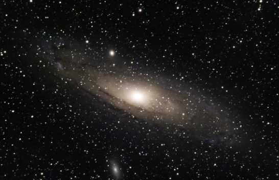 Astronomët vëzhguan se si ylli 'gëlltit' planetin, i njëjti fat e pret Tokën