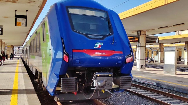 Trenat e parë me bateri mbërrin në Evropë