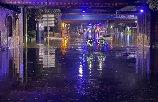 Stuhi e mijëra rrufe! Moti i ligë kaplon Gjermaninë
