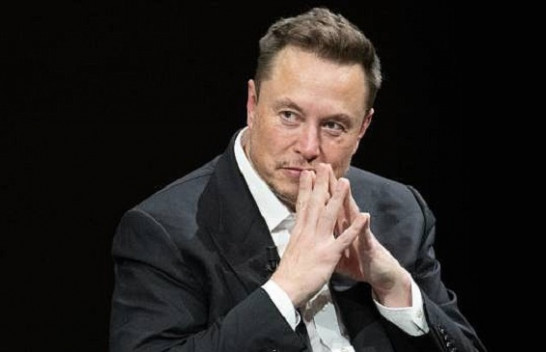 Musk urdhëroi inxhinierë të fiknin rrjetin satelitor për të ndaluar sulmin ukrainas
