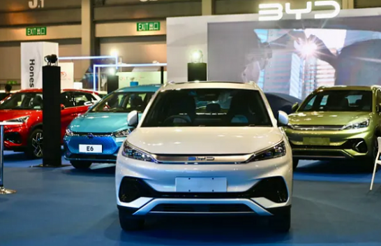 Veturat elektrike 'mollë sherri' mes Bashkimit Evropian dhe Kinës