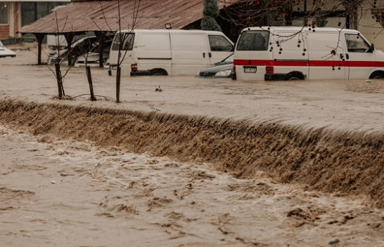 Paralajmërohen vërshime të shpejta në Kosovë