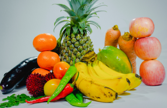 Një nutritionist paralajmëron se këtë frutë nuk duhet ta hamë për mëngjes