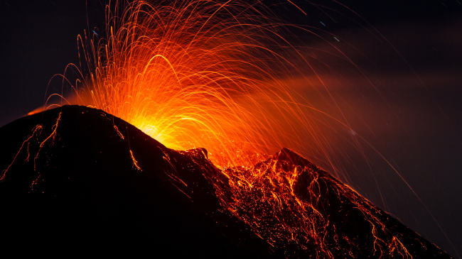 Shpërthen sërish vullkani Etna në Itali
