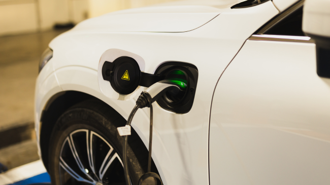 A do të ulin ndotjen veturat elektrike?